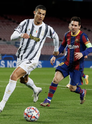 Ấn định khả năng Messi đối đầu Ronaldo ở World Cup: 'Siêu kinh điển' tứ kết