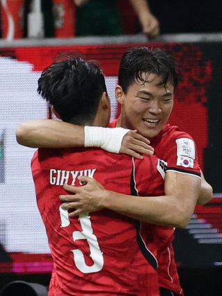 'Kép phụ' của Son Heung-min gây sốt khi vừa ốm dậy