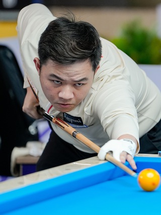Billiards: Đánh bại 'huyền thoại' Bỉ, Bao Phương Vinh thẳng tiến vòng knock-out với ngôi nhất bảng