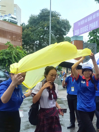 Trend mùa thi 2026: Điểm 10 của lòng nhân ái mang tên 'Tiếp sức mùa thi'