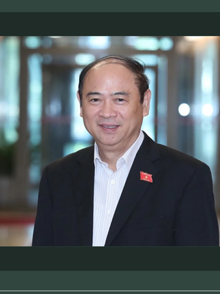 Giữ ngọn lửa tiên phong trong tim người trẻ