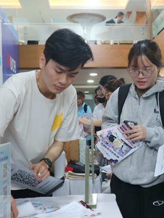 Việc làm thêm mùa hè hút sinh viên