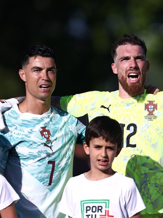 Ronaldo và Bồ Đào Nha ‘mang’ Diogo Jota đến World Cup 2026: Hành động đặc biệt khiến khán giả rơi lệ!