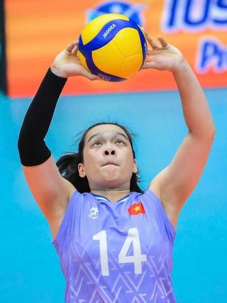 Chuyền hai Kim Thoa bất ngờ được vinh danh tại giải bóng chuyền AVC Cup