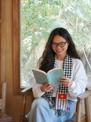 Thoát khỏi vòng xoáy stress: Bí quyết cân bằng cảm xúc của gen Z