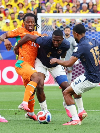 Đang đấu World Cup, sao châu Phi ‘run rẩy’ vì bị điều tra dàn xếp tỷ số: FIFA vẫn im lặng