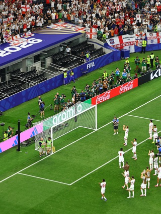 Nghi vấn CĐV không vé vẫn vào được sân xem Anh đấu Croatia, FIFA ‘cãi’: Làm gì có chuyện ấy!