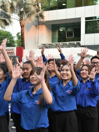 Bạn đồng hành giúp thanh niên làm chủ thời đại số