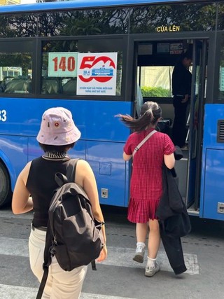 Từ 1.7, TP.HCM miễn vé xe buýt: Nhiều người mong mỏi điều này