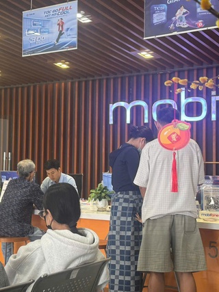 Khóa SIM quyết liệt, vì sao SIM rác vẫn còn?