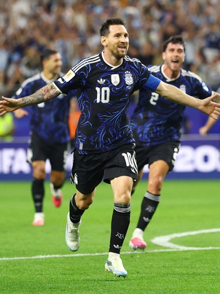 Messi chỉ mất 20 phút để lập thêm kỷ lục World Cup: Siêu phẩm đẹp như tranh vẽ