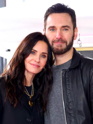 Courteney Cox của loạt phim 'Friends' chia tay bạn trai kém 12 tuổi