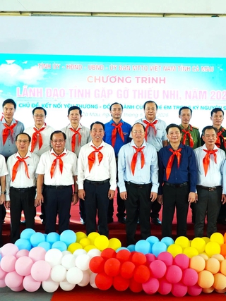 Có trường ở Cà Mau 60% trẻ chưa biết bơi