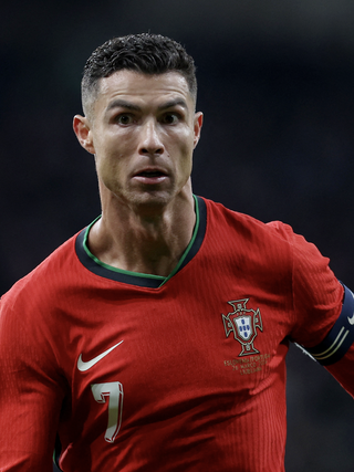 Cristiano Ronaldo và cuộc chiến cuối cùng với thời gian