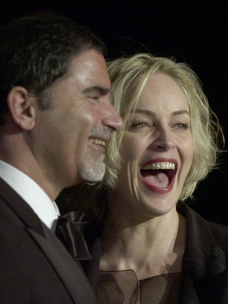 ‘Biểu tượng gợi cảm’ Sharon Stone tiết lộ lý do đổ vỡ hôn nhân