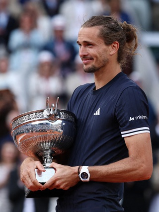 Zverev vô địch Roland Garros 2026: Vinh quang từ độ bền dây thần kinh