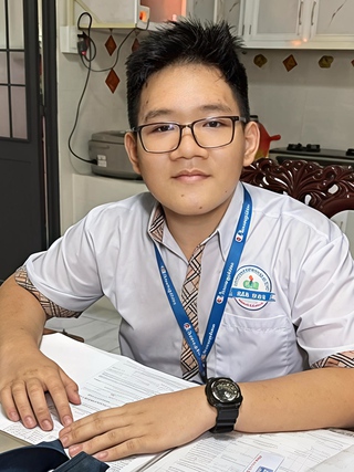 Từ phụ bếp đến trở thành thủ khoa THPT năm 2026 của tỉnh Cà Mau
