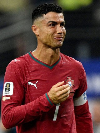 Ronaldo bất ngờ có động thái gây tranh cãi sau khi bị loại khỏi World Cup