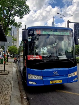 Đi xe buýt miễn phí ở TP.HCM: Hành khách bị mời xuống xe vì điều này...
