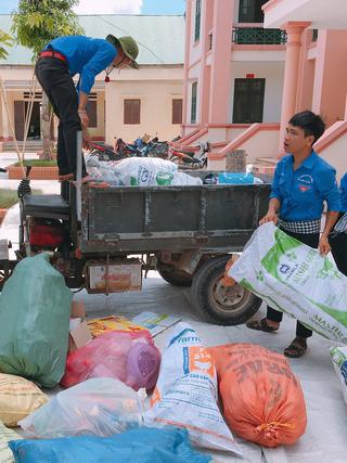 'Huy đồng nát' biến rác thải thành yêu thương