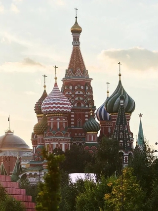 Khám phá Moscow dễ hơn với cẩm nang du lịch bằng tiếng Việt