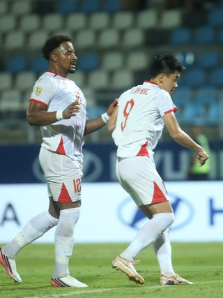 Hình ảnh ít người chú ý của Xuân Son khi đội tuyển Việt Nam thắng đậm 7-0
