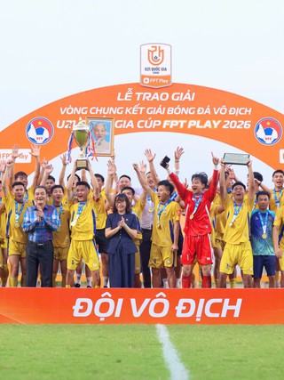 U.21 SLNA vô địch kịch tính, sao U.23 Việt Nam Cao Văn Bình giành cú đúp danh hiệu