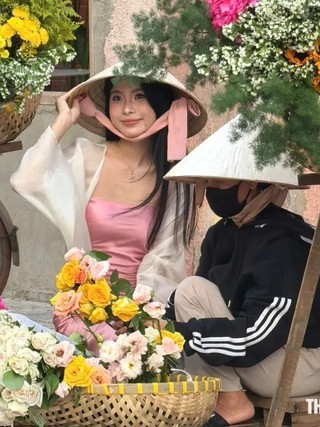 Xe hoa Hà Nội giúp quán cà phê ở TP.HCM hút khách mỗi ngày