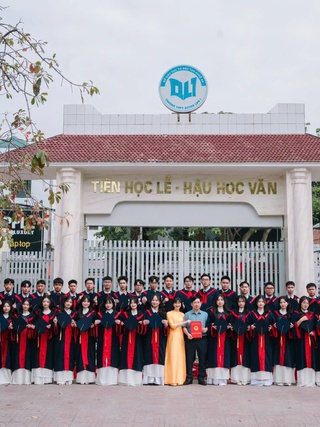 Lớp học trường làng ở Nghệ An có 18 học sinh đạt điểm 10 môn toán