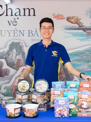 Từ thủ lĩnh sinh viên đến người đưa hương vị xứ Quảng đi xa