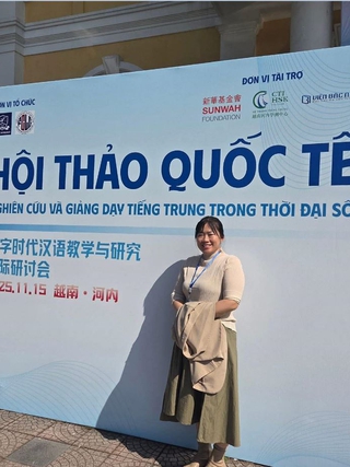 'Nhặt' tiếng Việt giữa những biên giới