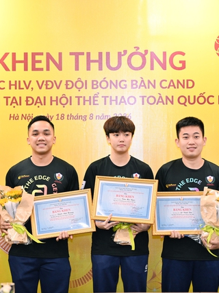 Đinh Anh Hoàng cùng đội bóng bàn CAND nhận thưởng lớn 2,2 tỉ đồng cho thành tích lịch sử