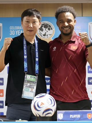 Xuân Son bất ngờ bị thầy Kim 'dí' KPI: 'Tôi muốn vô địch ASEAN Cup lần nữa'