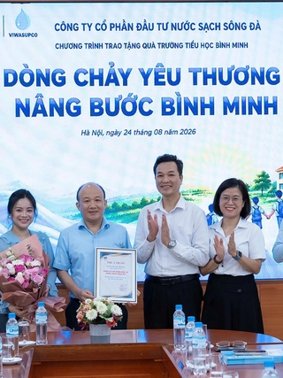 VIWASUPCO tặng quà đặc biệt đầu năm học mới