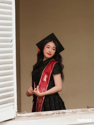 Cô gái mê truyện trinh thám trở thành thủ khoa với GPA 3.96/4.0 và IELTS 8.0