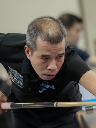 Billiards: Trần Quyết Chiến hòa kịch tính Chiêm Hồng Thái, tiến sát vòng knock-out