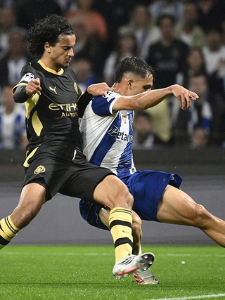 Ayyoub Bouaddi, 'viên ngọc quý' của Man.City