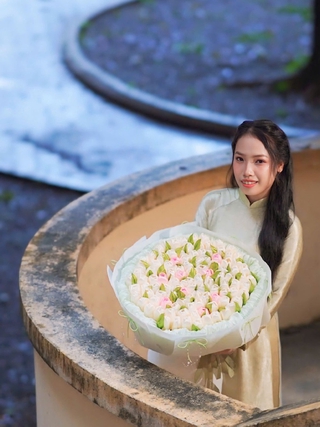 Từ lời dặn của bà ngoại, nữ sinh tốt nghiệp loại xuất sắc với điểm GPA 3.65