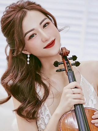 'Hot girl violin' giành học bổng 200.000 USD năm 16 tuổi giờ ra sao?