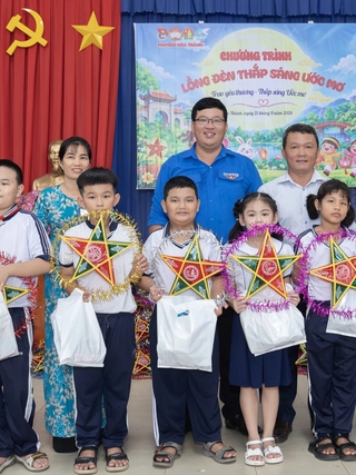 Trung thu yêu thương tại Trường Giáo dục chuyên biệt Tây Ninh