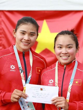 ASIAD ngày 25.9: HCĐ canoeing thắp sáng một ngày nhiều tiếc nuối khi bắn súng, bơi, bóng đá đều dừng bước