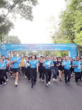 Khép lại giải chạy Báo Hànộimới 2026: Bước chạy kết nối cộng đồng, lan tỏa hòa bình