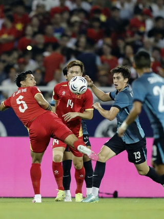 Singapore thắng nhọc Bangladesh, FIFA ASEAN Cup đã xác định được đối thủ không thể tranh vô địch