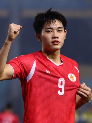 Đua Vua phá lưới V-League gay cấn: Đình Bắc cạnh tranh sòng phẳng với ngoại binh, tạo nên lịch sử?
