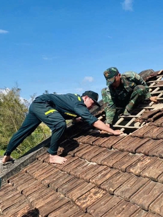 'Sống là cho, đâu chỉ nhận riêng mình'