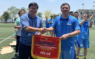 Báo Thanh Niên giành giải nhì Giải bóng đá Cơ quan T.Ư Đoàn 2023