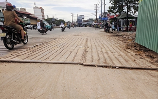 Những tấm sắt gây nguy hiểm