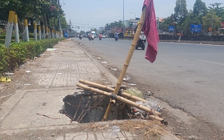 Hố nguy hiểm ven đường