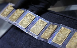 Người mua vàng ở đỉnh đã lỗ gần 5 triệu đồng/lượng