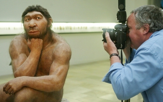 Người Neanderthal và tổ tiên loài người ‘liên hôn’ suốt gần 7.000 năm